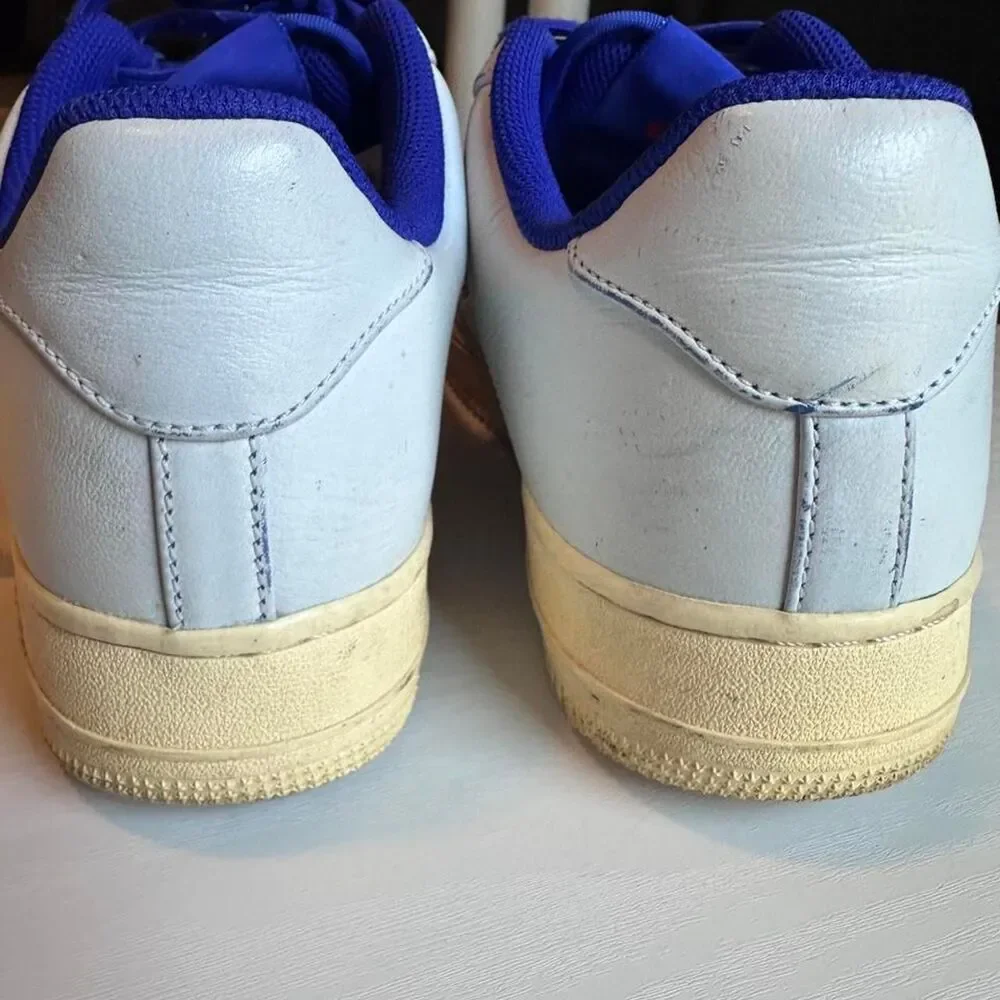Nike Men's Blue and White Trainers